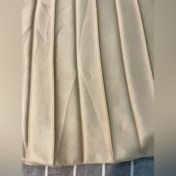 NWT! Abercrombie and Fitch Gisele Pleated Maxi Dress - Picture 9 of 12